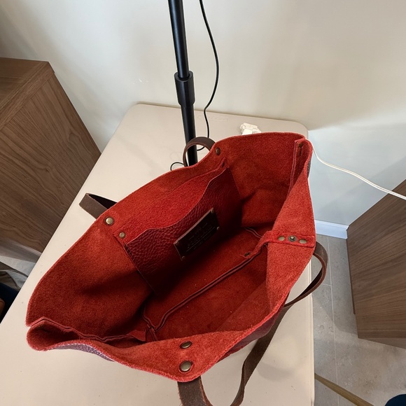 Portland Leather Goods Lg Tote Sangria - Picture 4 of 4